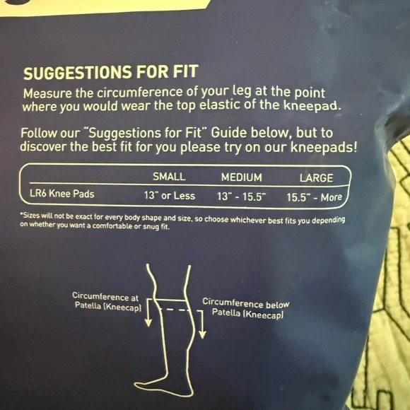 Mizuno Volleyball knee pads- new in package - Picture 4 of 5